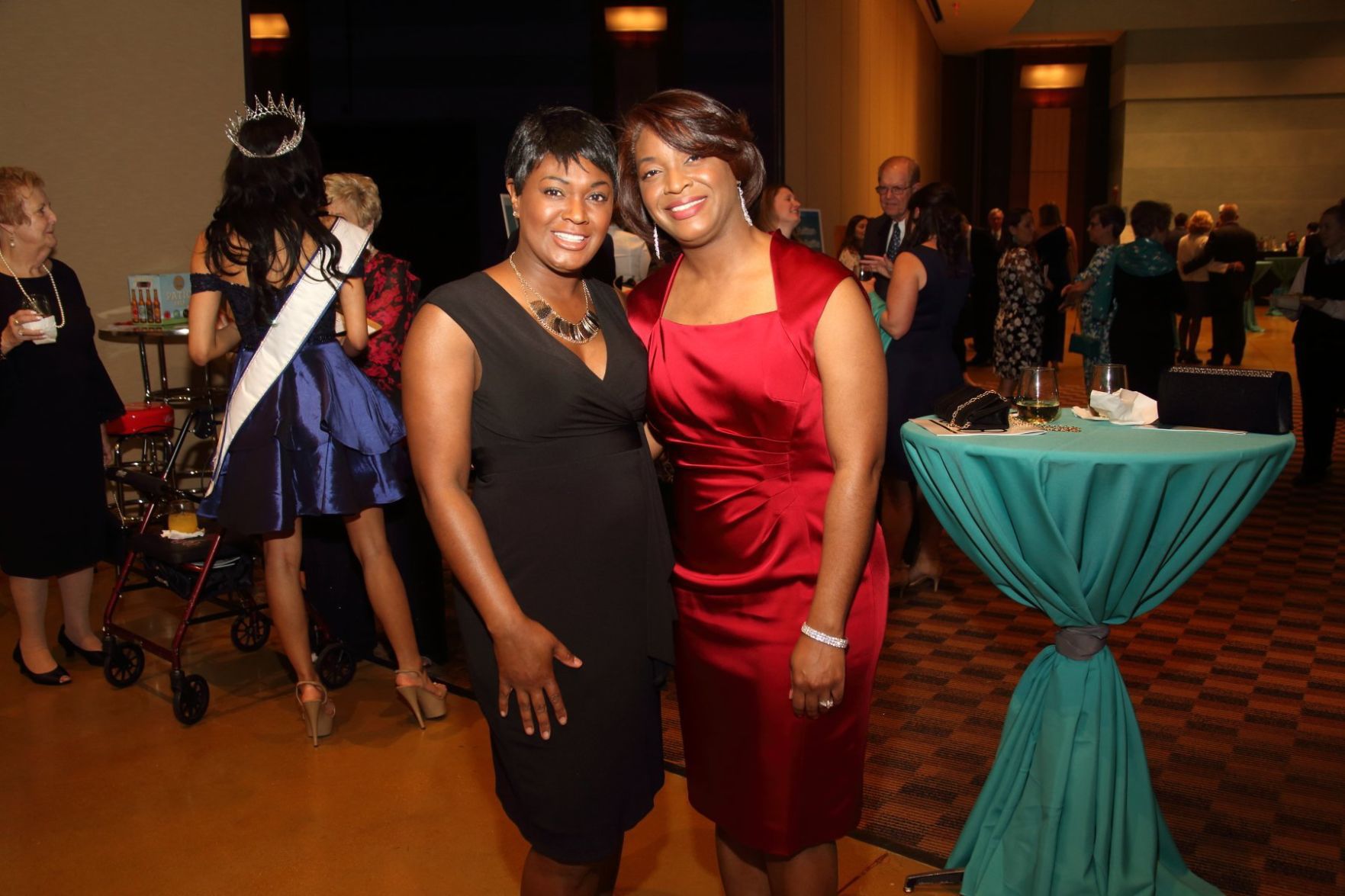 Mitzi Cashion, Kara Beard